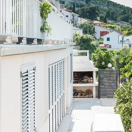 Vdl Apartments Trogir Exterior photo