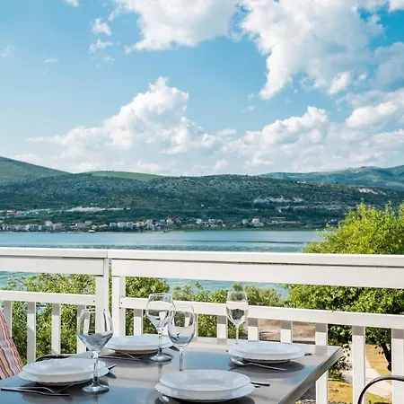 Vdl Apartments Trogir Exterior photo