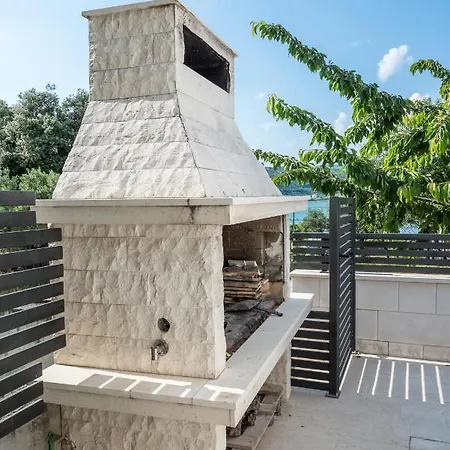Vdl Apartments Trogir Exterior photo