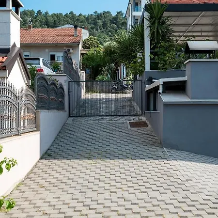 Vdl Apartments Trogir Exterior photo